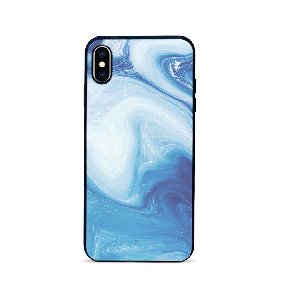 Dreamland iPhone XS MAX leather case in genuine saffiano leather with a soft rubber rim, showcasing personalization options.